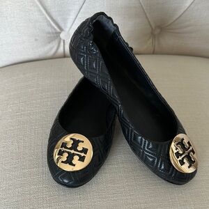 Tory Burch Minnie Quilted Ballet Flat - Black and Gold size 7.5